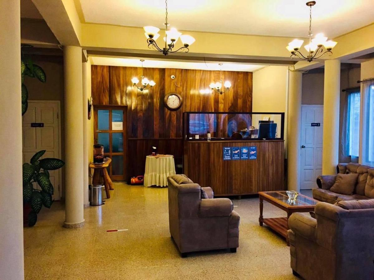 Hotel Las Margaritas La Esperanza エクステリア 写真