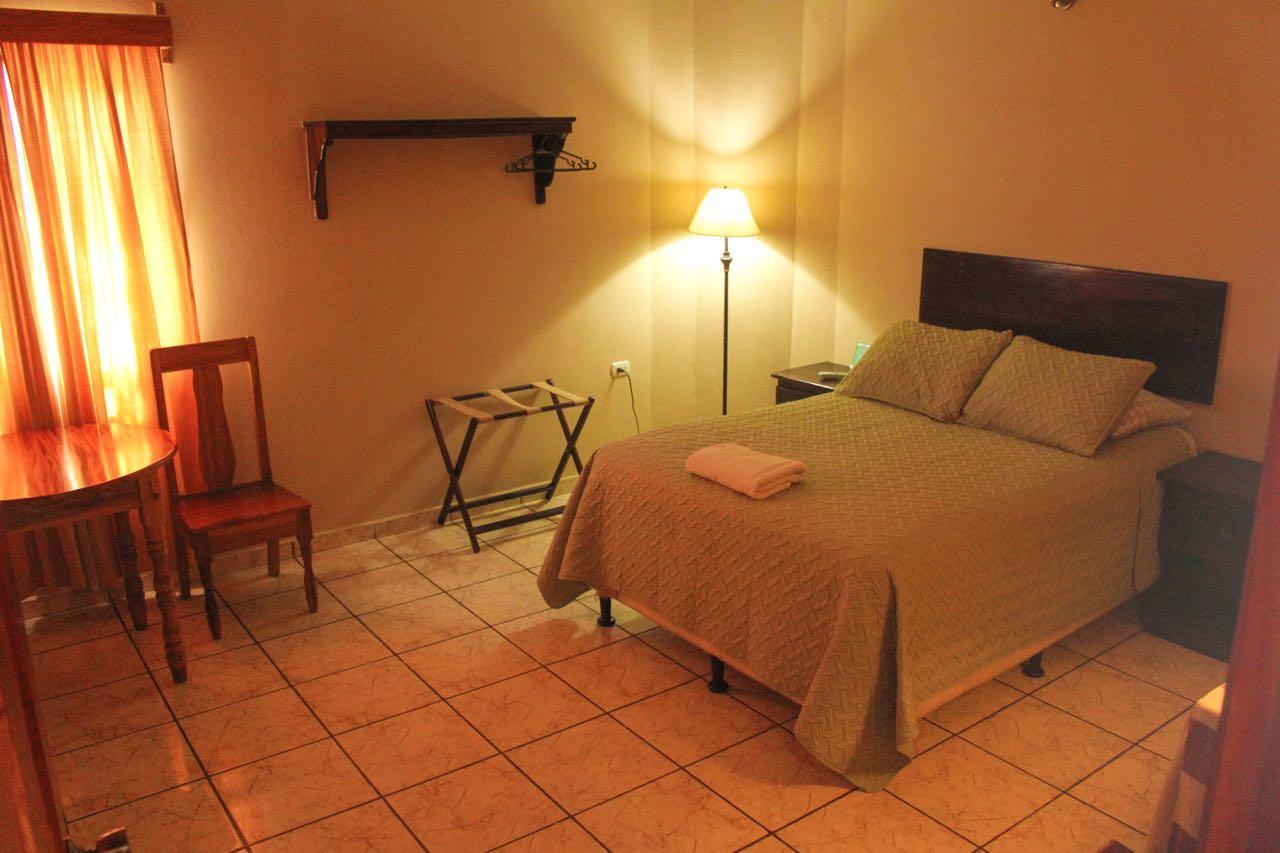 Hotel Las Margaritas La Esperanza エクステリア 写真