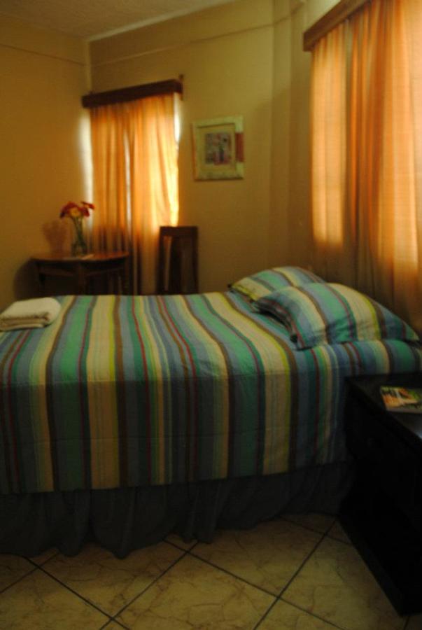 Hotel Las Margaritas La Esperanza エクステリア 写真
