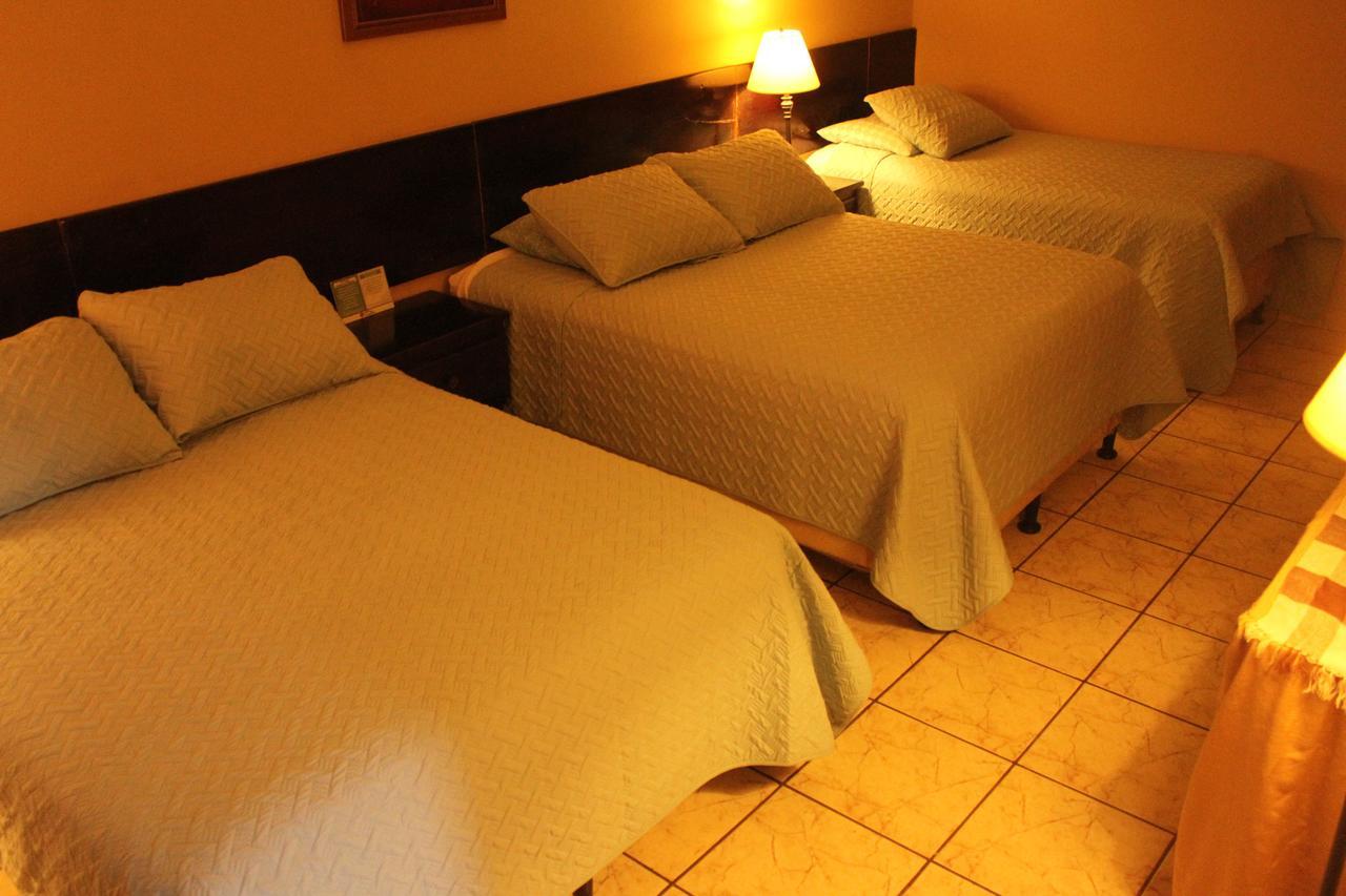 Hotel Las Margaritas La Esperanza エクステリア 写真