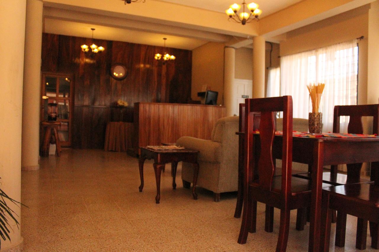 Hotel Las Margaritas La Esperanza エクステリア 写真